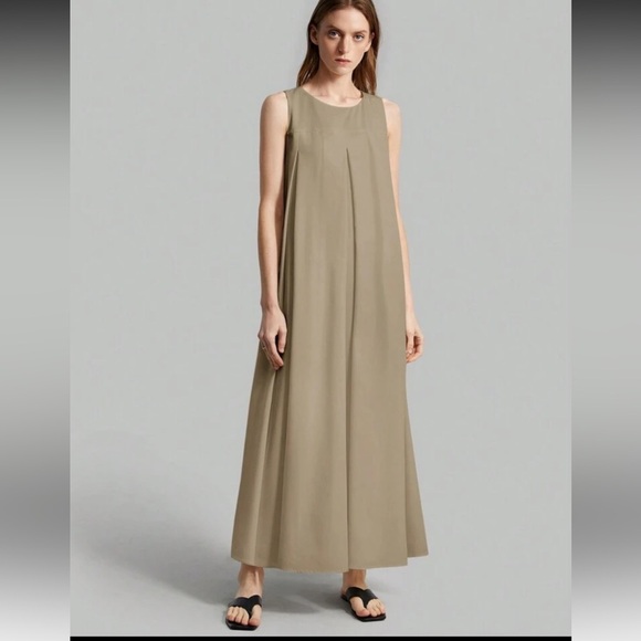 SHEIN Cream Tan Sleeveless Sundress Maxi - Picture 6 of 7